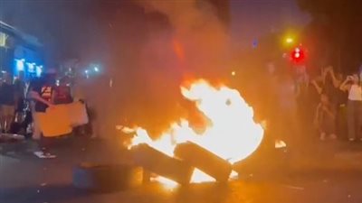 تل أبيب على صفيح ساخن: إشعال إطارات ومسيرات ضد الحرب