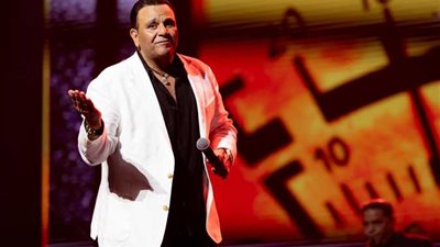 محمد فؤاد يتألق في حفل كاسيت 90 بموسم جدة