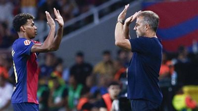 بسبب ما حدث بدوري الأبطال.. إيقاف فليك مدرب برشلونة وتغريم يامال وليفاندوفسكي