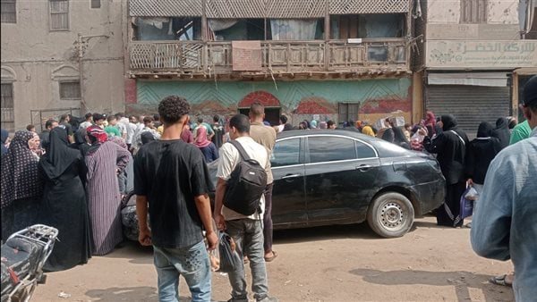 جانب من انهيار عقار