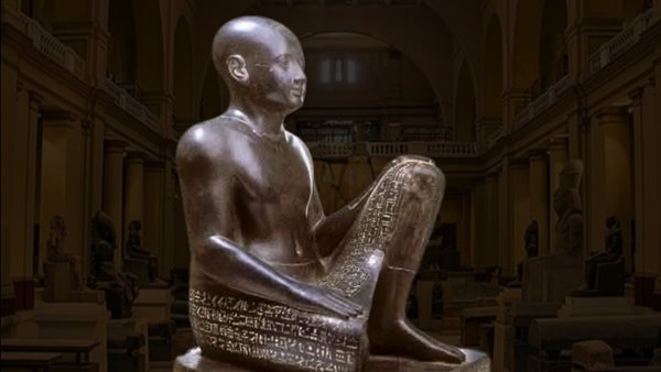  تمثال الوزير حور