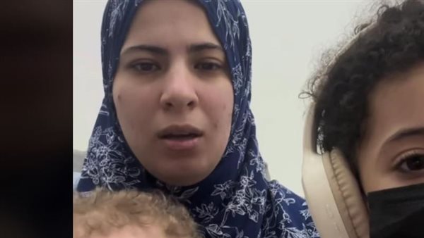 والدة الصغير آدم