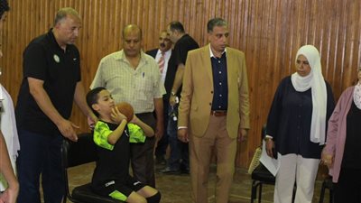 عطية يتفقد اختبارات القبول بالمدرسة السعيدية الرياضية الإعدادية استعدادًا للعام الدراسي الجديد