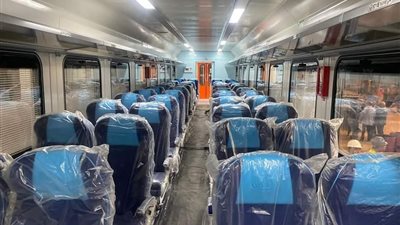 السكة الحديد تفحص فيديو لشكوى ركاب قطار من فصل الكهرباء والتكييف خلال الرحلة