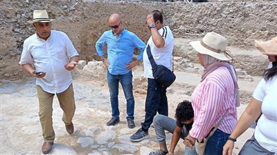 جولة لقيادات آثار الإسكندرية لمتابعة أعمال حفائر أثرية بالمحافظة | صور 