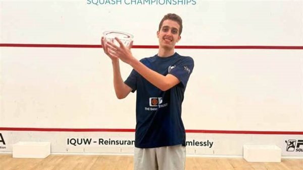 محمد زكريا لاعب الإسكواش