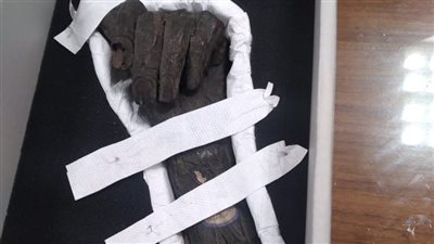 ما مصير 13 قطعة أثرية بعد استردادها من بريطانيا وألمانيا؟.. مصدر يجيب 