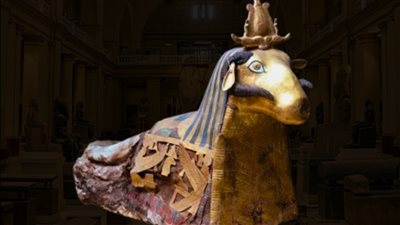 المتحف المصري بالتحرير يعرض مومياء كبش مقدس للإله خنوم 