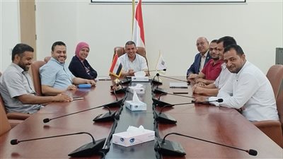 رئيس جامعة أسيوط الجديدة التكنولوجية يناقش الاستعدادات لامتحانات الدور الثاني 