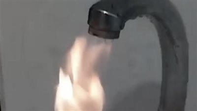 الحنفية بتنزل نار| أهالي قرية شرنوب بالبحيرة يكشفون حقيقة أزمة مياه الشرب.. والشركة ترد 