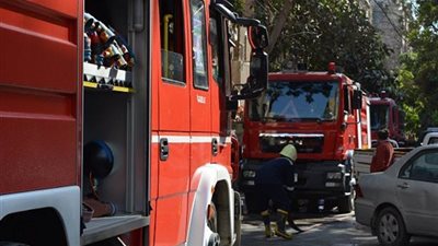 السيطرة على حريق في مصنع كرتون بمدينة بدر دون إصابات