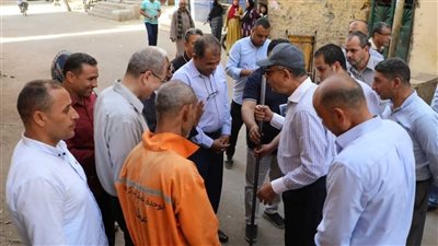 محافظ المنيا يوجّه بوقف العمل خلال الحر الشديد حماية لعمال النظافة