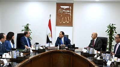 رئيس الوزراء يُتابع عددًا من ملفات العمل المشتركة بين وزارتي المالية والتربية والتعليم