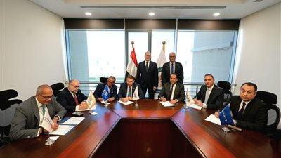 600 ألف طن سنويا.. وزير البترول يشهد توقيع اتفاق مبادئ لتمويل مشروع إنتاج الصودا آش ومشتقاتها