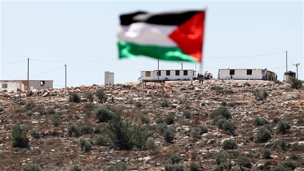 الاحتلال يبني مستوطنة