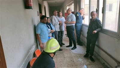 محافظ القليوبية يتابع حادث اندلاع حريق محدود في مبنى حي شرق شبرا الخيمة بسبب ماس كهربائي