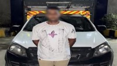 القبض على قائد سيارة صدم دراجة نارية يستقلها شخص وابنته في الجيزة