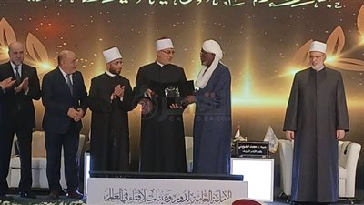أول تعليق لـ مفتي تشاد بعد فوزه بجائزة الإمام القرافي: طالما الأزهر موجود الخوف على الإسلام مفقود