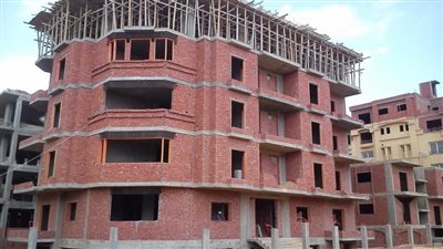 لتورطهم في مخالفات بناء.. محافظ الجيزة يستبعد نائب رئيس حي الهرم و3 قيادات آخرين من مناصبهم | خاص