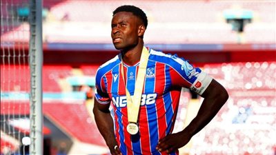 ليفربول يقترب من ضم مدافع كريستال بالاس خلال الميركاتو الصيفي الحالي