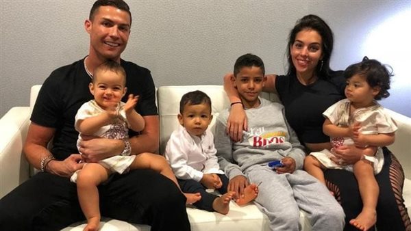 أبناء جورجينا وكريستيانو