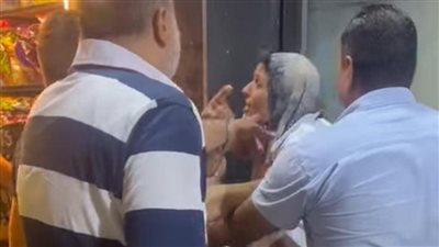 خلافات زوجية.. مصدر يكشف تفاصيل إجبار شخص سيدة على ركوب سيارة بالسلاح في الإسكندرية