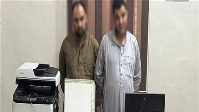 حبس شخصين لاتهامهما بتقليد العملات الأجنبية والمحلية في البحيرة