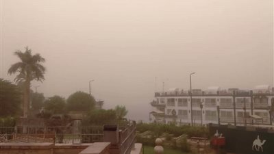 محافظ أسوان: إيقاف النشاط الملاحي بمجرى نهر النيل وبحيرة ناصر نظرًا لسوء الأحوال الجوية 