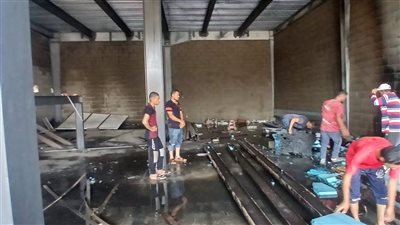 السيطرة على حريق مخلفات داخل مصنع بالمنطقة الاستثمارية في بنها دون إصابات