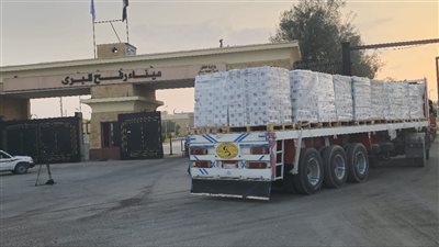 شاحنات وقود وآلاف الأطنان من المواد الغذائية.. بدء تحرك قافلة مساعدات من مصر إلى غزة