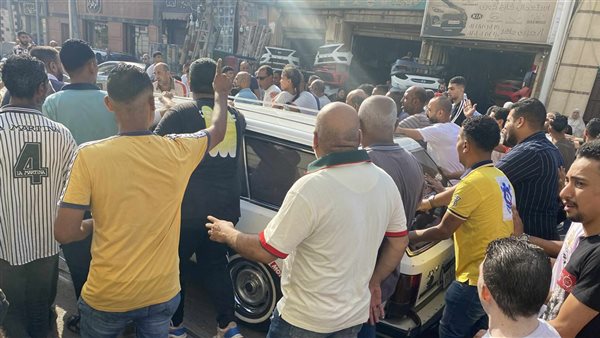 تشييع جثمان السيدة