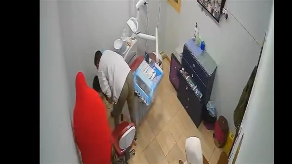 طبيب أسنان ينقذ طفلًا