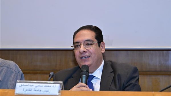 رئيس جامعة القاهرة