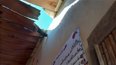 أنقذوا أولادنا.. أهالي عزبة الصباح يستغيثون بمحافظ المنيا بسبب مدرسة آيلة للسقوط 