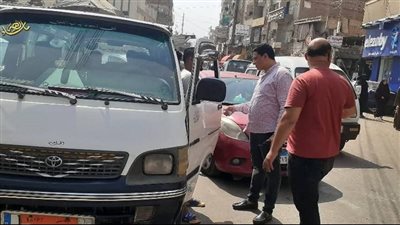 سحب رخص وإلغاء خطوط سير سائقين تسببوا في زحام المواطنين وتعطيل الحركة بالمنوفية