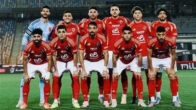 شوبير: الأهلي يقرر تأجيل التجديد لنجومه.. وينتظر القسط الأول من صفقة وسام