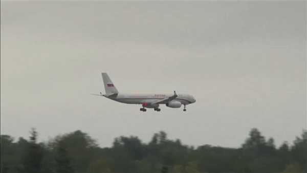 صول طائرة الرئيس