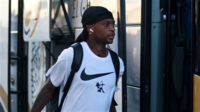 ممدوح عباس ينتقد جون إدوارد وفيريرا بسبب شيكو بانزا