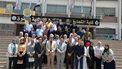 حقوق أسيوط تحتفي بمتفوقيها وتستعد لدعمهم ببرنامج تدريبي بمجلس الدولة