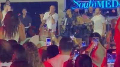 أحمد حلمي وعمرو يوسف يرافقان الهضبة على مسرح حفله في SouthMed: عمرو دياب واحد بس