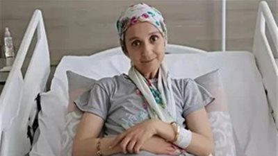 خضعت لـ70 عملية جراحية.. تركية تستعيد حياتها بعد ابتلاع مادة كيميائية حارقة في عمر عامين