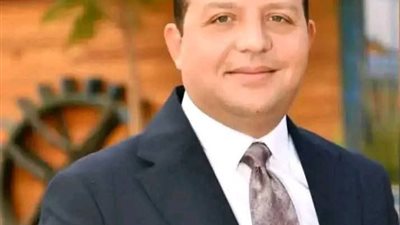 المواطن أولًا.. الفيوم توفر مقاعد انتظار لراحة الركاب في موقف مصر | صور