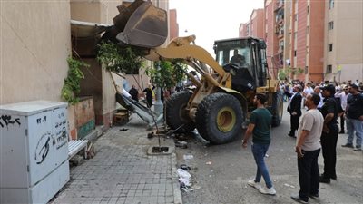 محافظ القاهرة يقود حملة مكبرة لإزالة الإشغالات والتعديات بمدينة معًا بحي السلام اول
