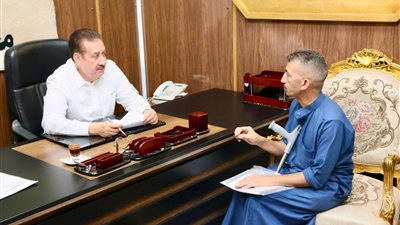 محافظ المنوفية يستجيب لشكاوى المواطنين ويصرف مساعدات عاجلة للحالات الإنسانية