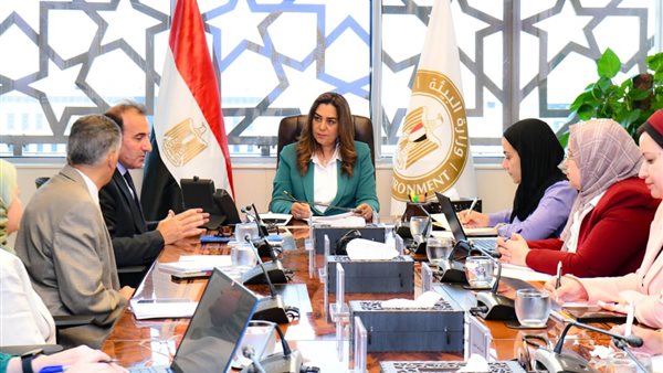 الدكتورة منال عوض