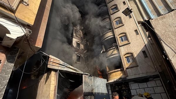 جانب من الحريق