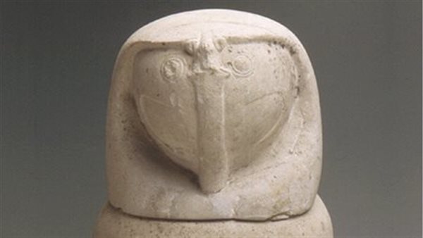 إناء كانوبي برأس