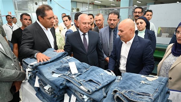 جانب من زيارة الوزير