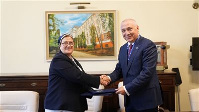 منتخب جامعة سيناء للفنون الشعبية والتراثية يحصد الجائزة الذهبية بمهرجان هوداك برومانيا