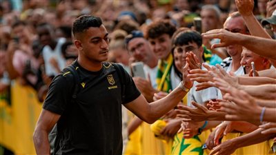 حقيقة اهتمام باناثينايكوس اليوناني بضم مصطفى محمد لاعب نانت | خاص